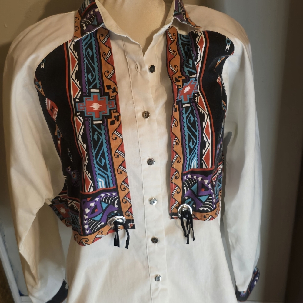Vintage Roughrider By Circle T Button Down Womens Shirt Southwestern/ Aztec